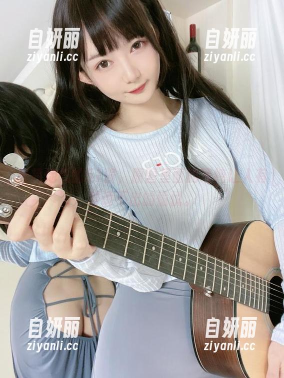 最接地气的51酱，原图里面的清纯让人有种说不出的愉悦。