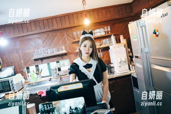 说真的，Bomi(普美)这组白丝作品，色调搭配得也太迷人了吧？