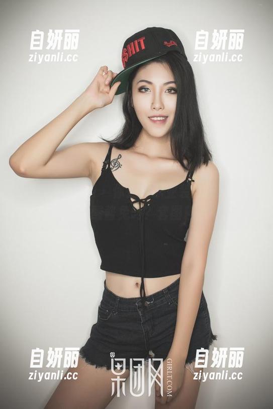 GIRLT果团网 - 你见过职业装穿得这么“好看”的酸酱兔吗？套图精选来喽