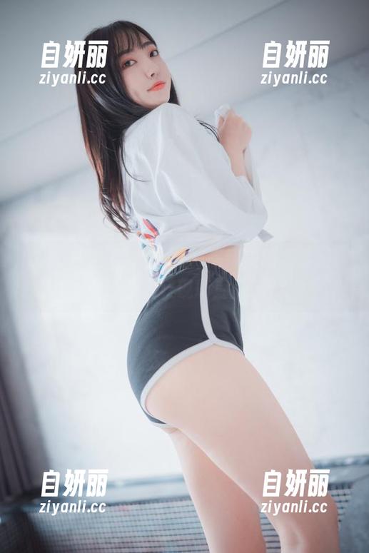 HaNari(하나리)的旗袍高清美图，资源留不住只好现场直播！