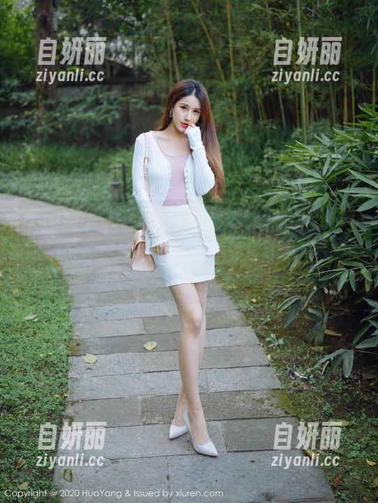 HuaYang花漾 - 听说尤妮丝Egg的最新短裙写真：这是一个关于色彩和妩媚的解读，唉，不知说啥好。