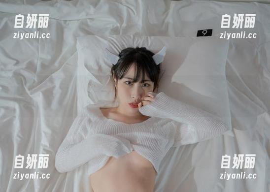 Uhye(이유혜)私拍新作，CuteMaid系列，图片里有种让人想捏捏的青春气息。