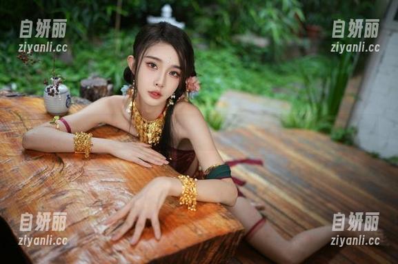 余多多Dudu的皮肤解压特辑结合COS，能否做到躺着也中招？
