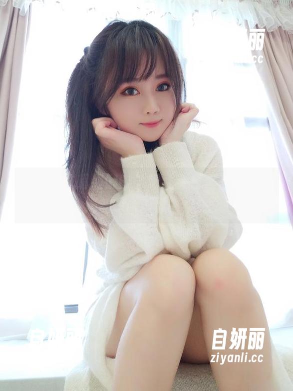打卡依依超级懒的学姐约会日，别忘带走她的cos精致图包！