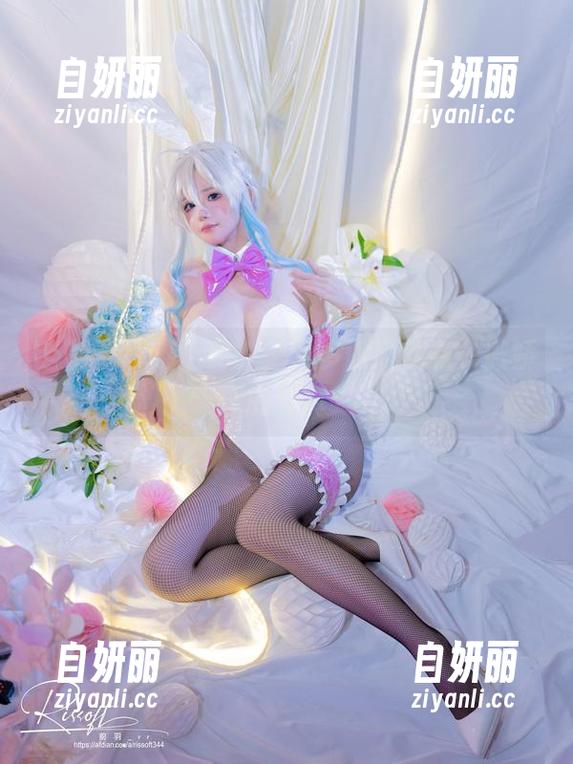 当前羽rr遇上豹纹，要多傲娇就有多傲娇的写真