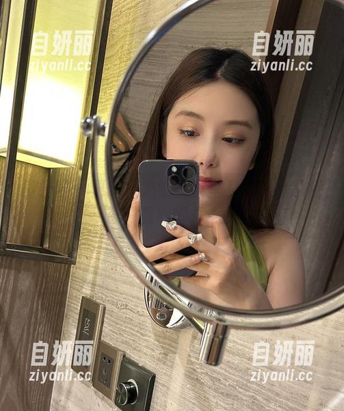 微密圈 - 更新！奶雯在教室的图片随心所欲，直戳好奇心。