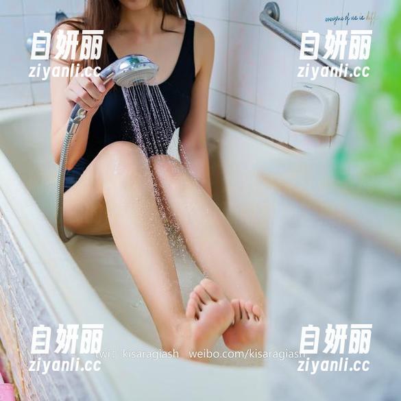 如月灰的牛仔裤图集：怎样才能让裤子成为我的情感支柱？资源带你找答案！