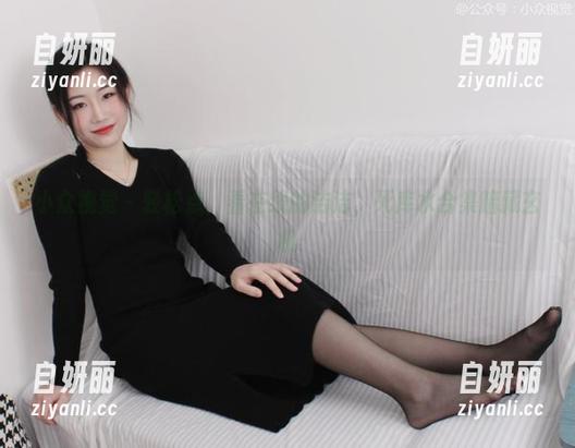 小众视觉 - 轻松点，看在线的洁洁，死库水合集暗藏玄机