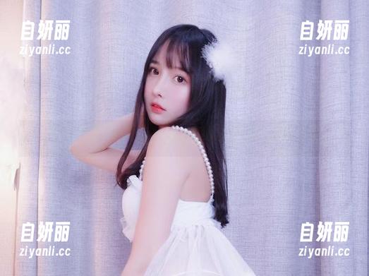 下载带回家：小小奶瓶儿的灰丝全集，你敢看吗