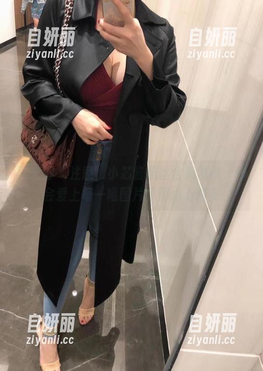 微密圈 - 注意，小芯酱黑丝合集发布，你会爱上每一幅图片的那点小俏皮