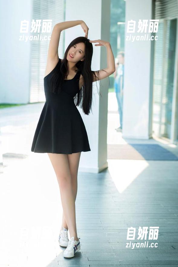 推女郎 - 赵惟依的棉袜全集原图：这是不是又一种走入丝袜界的奇幻旅程？