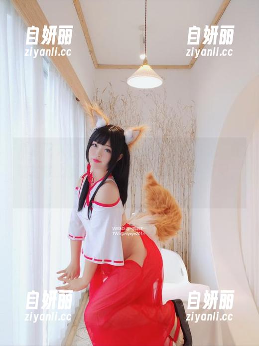 再度陷入杏子夫人更新的瓶儿图包里，我的注意力简直被吸引住了，呃……好吧，继续吧！
