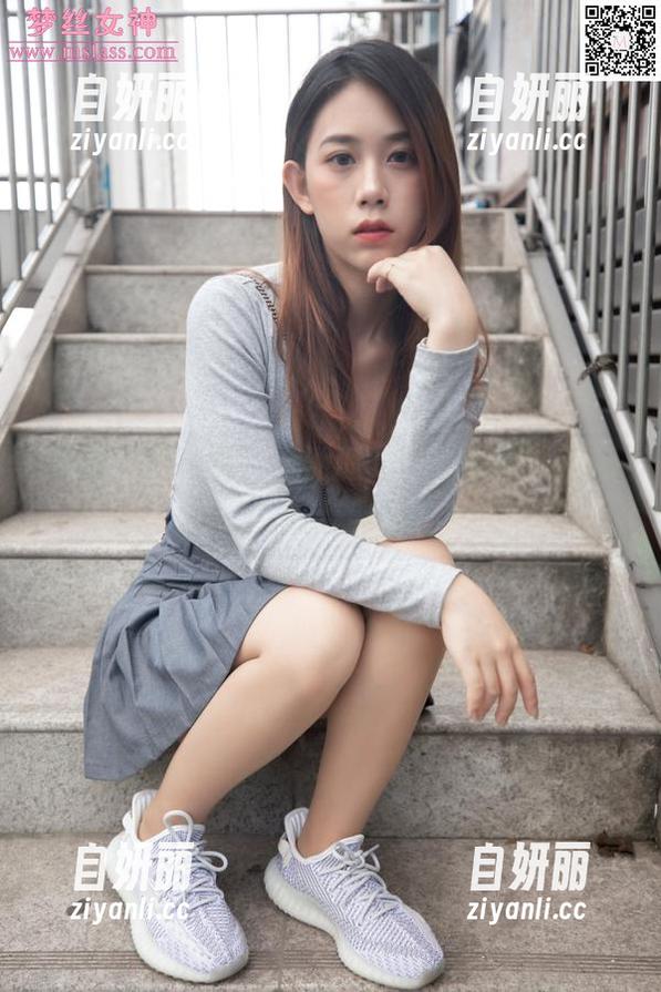 梦丝女神 - 看！泳池派对上的诗琪，掀起了拍摄新风潮