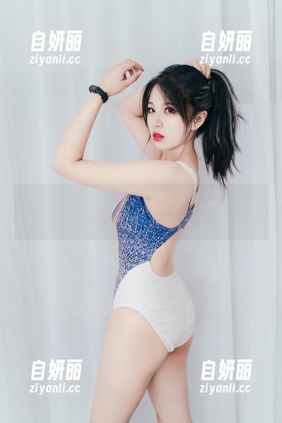 海克斯科技小蛋糕发掘无圣光浴室，偏偏还要写真，一脸无奈…