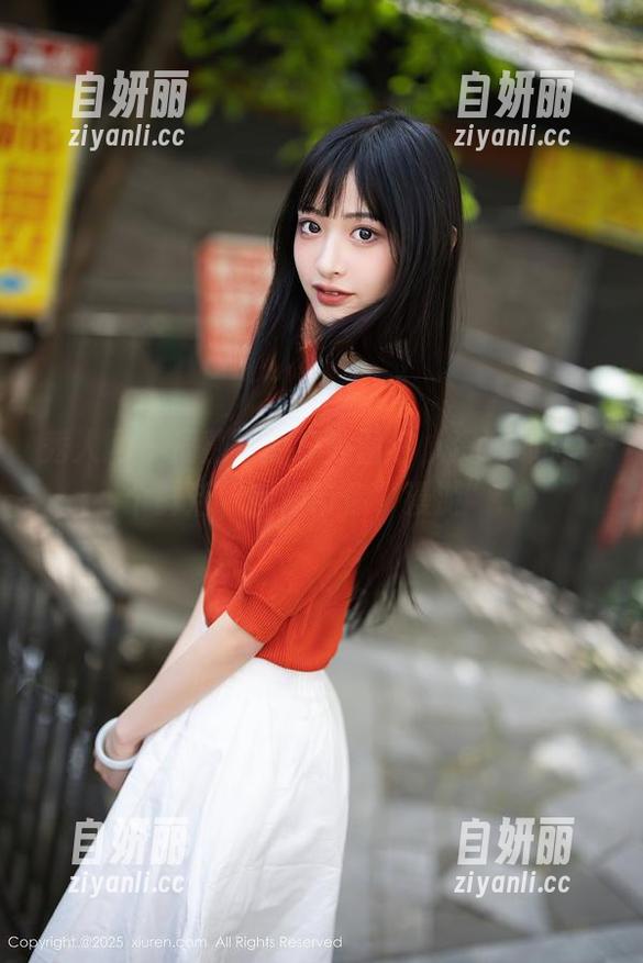 秀人网 - 周慕汐的户外图包，资源那叫一个鲜活，瞬间带你“漫游”...