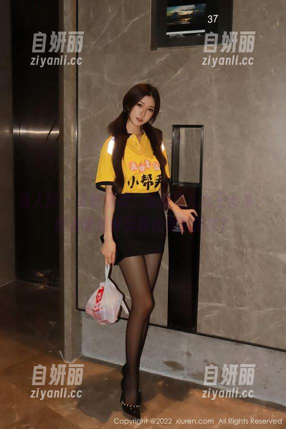 秀人网 - 最新爆款：噜噜妞儿女王合集，想看她如何玩转优雅和挑衅？