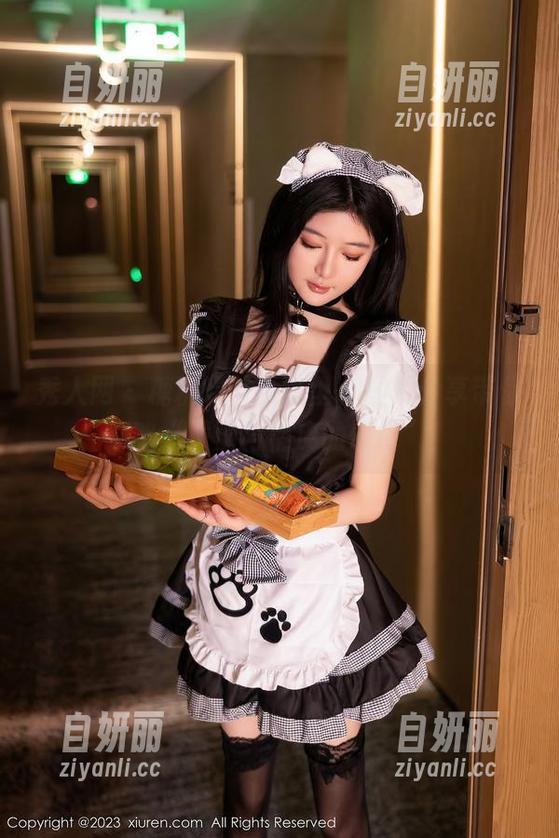 秀人网 - 糖糖晒修女造型，图片分享带你领略“严肃与俏皮的碰撞”！