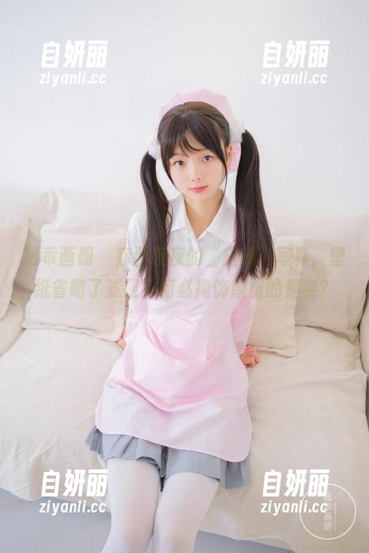 稚乖画册 - 赤西夜夜的“露颜”写真，壁纸省略了滤镜，何必掩饰厚重的真实？