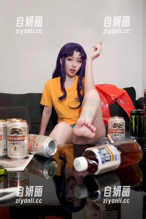 哇，绞肉姬又来了，这次的miku图包里藏了啥福利？认真找找吧。
