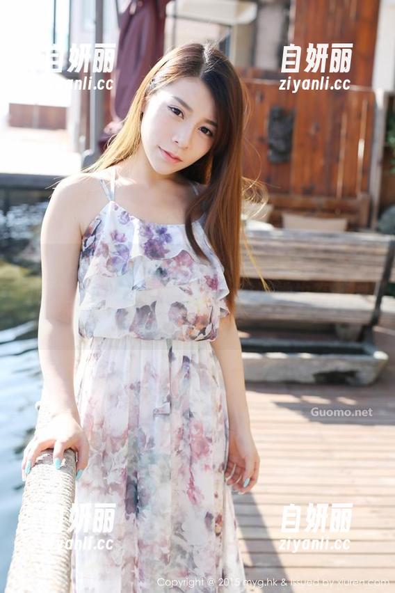 美媛馆 - 徐子琦Anna的夏天图集：在线找到盛夏的那个“在”，听说她也在转圈圈？