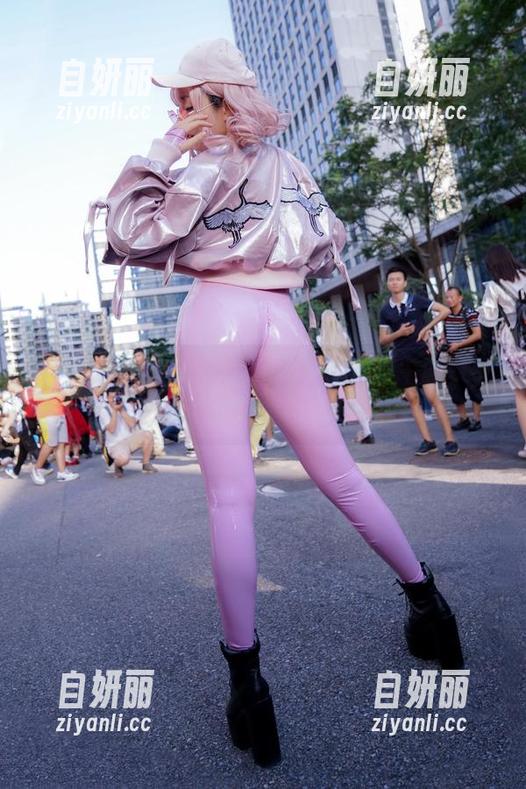 清新脱俗，从菌烨tako高清资源中的女孩说起。