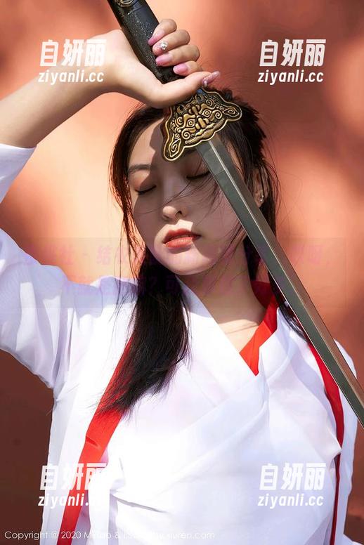 蜜桃社 - 结衣美腿的新高清分享，哎呀，不就是腿嘛？可我却想了好多。