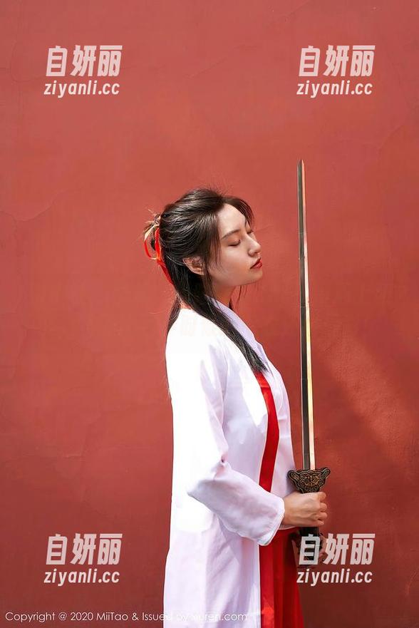 蜜桃社 - 图集：当陆萱萱Cecilia遇上和服，资源比我小时候的毛衣还要精彩！