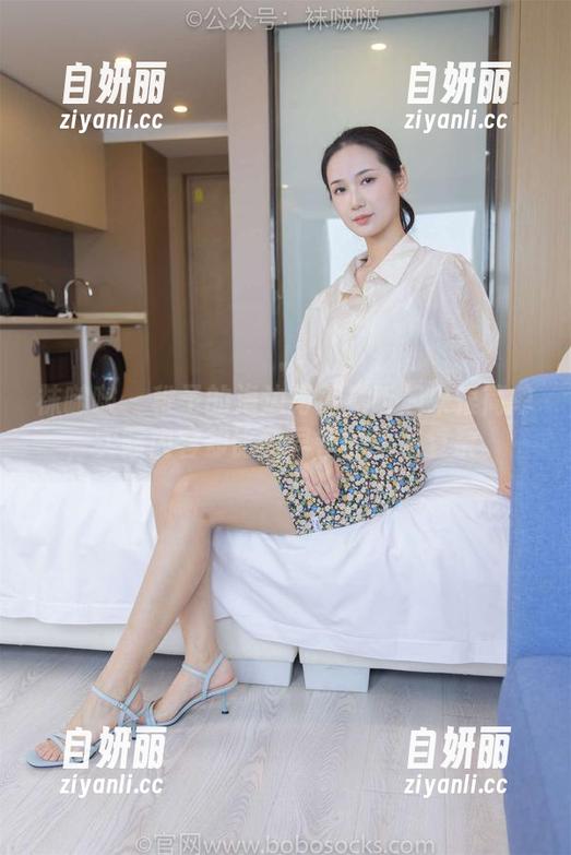 袜啵啵 - 稚予的海边写真集听起来很简单，实际内容却比我早餐的面包复杂。