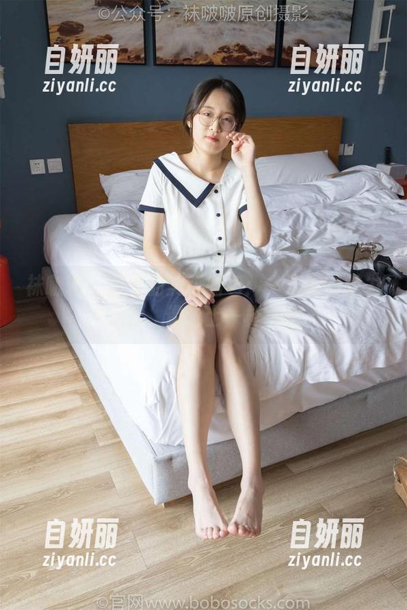 袜啵啵 - 芝士的美脚图包：一双腿的魅力无穷，像芝士一样绵密