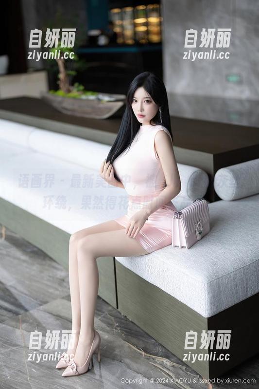 语画界 - 最新美图中，被玥儿玥er的灰丝环绕，果然得花点时间去品味。