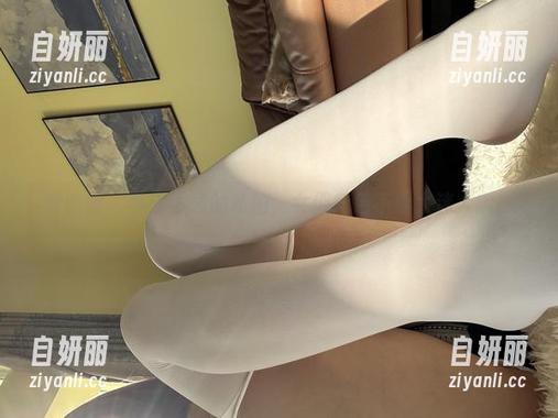 醇子小姨 微密圈 - 醇子小姨的私拍,女佣角色不要太迷人哦!