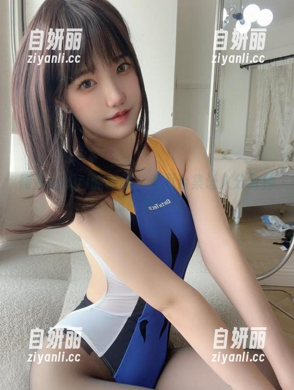 阿薰kaOri的制服：原图合集让人分分钟想买相似款