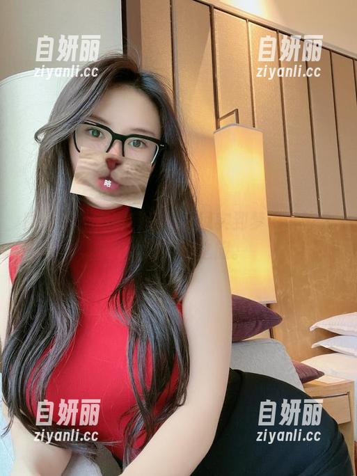 微密圈 - 美图转场：从现实到梦中，陈大小姐的写真之旅。