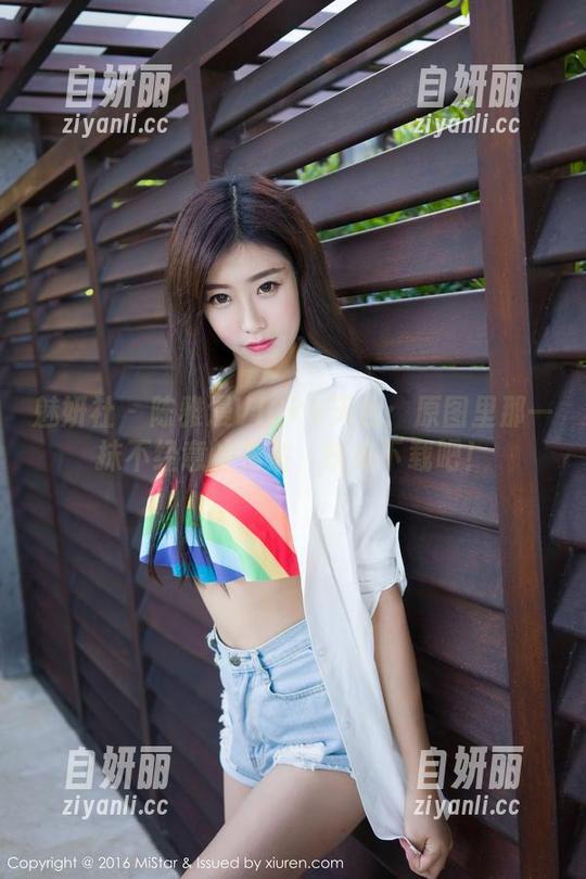 魅妍社 - 陈雅漫VICKY天台：原图里那一抹不经意的角落，快来下载吧！